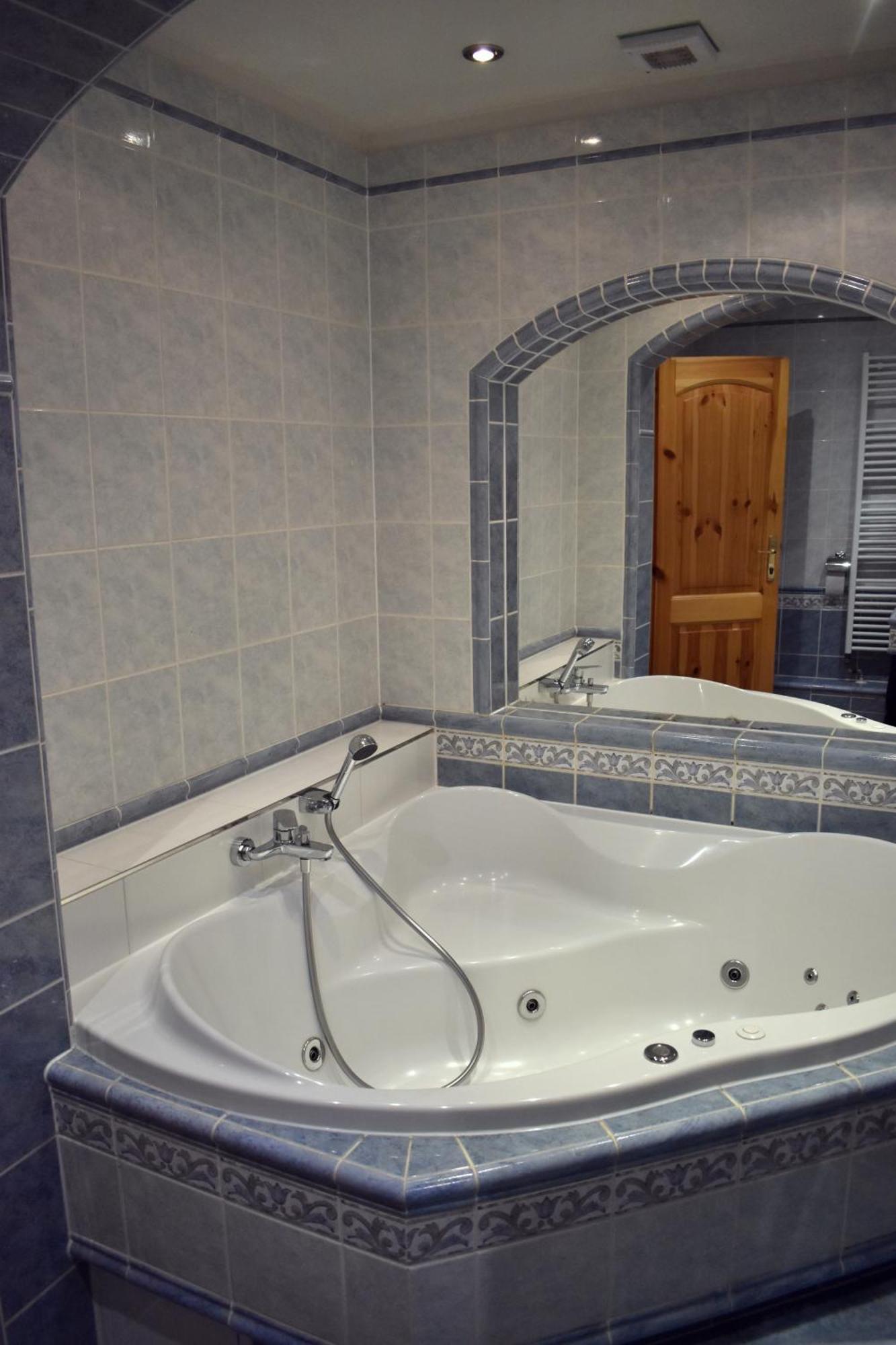 Drevenica Diana Bed & Breakfast ชเดียร์ ภายนอก รูปภาพ